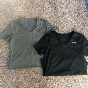 DRI-FIT Nike V-Neck